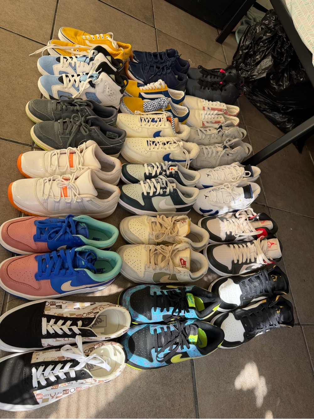 Shoes - Picture 3 of 4